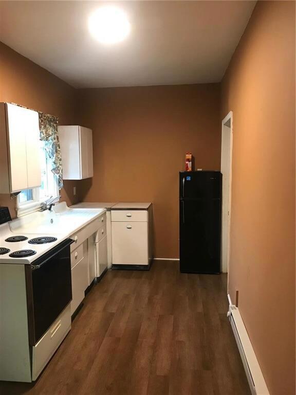 109 S Elizabeth St unit Downstairs, Tamaqua, PA 18252 - photo 4