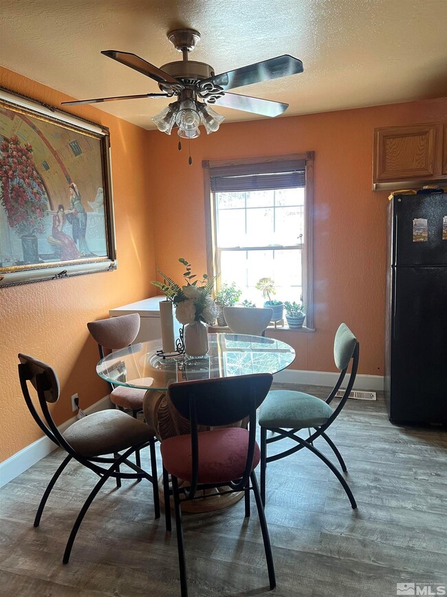 1830 Oppio St, Sparks, NV 89431 - photo 5