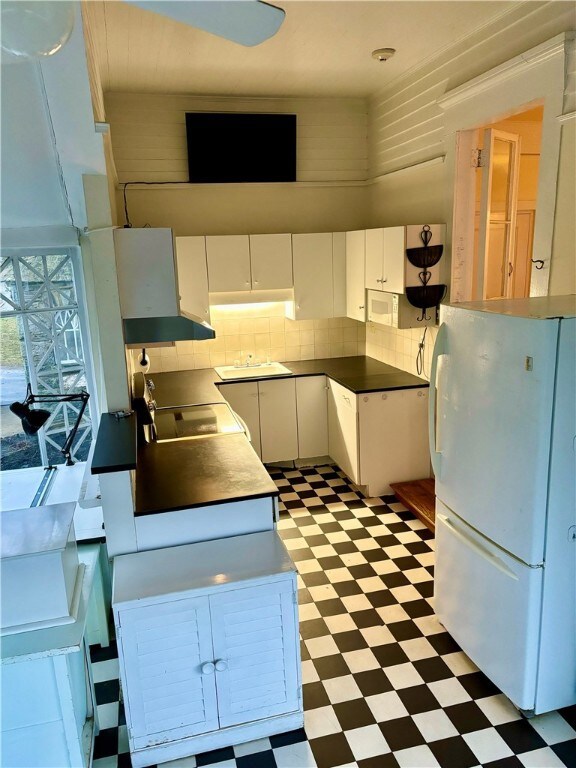 44 Bliss Mine Rd unit 2, Middletown, RI 02842 - photo 4