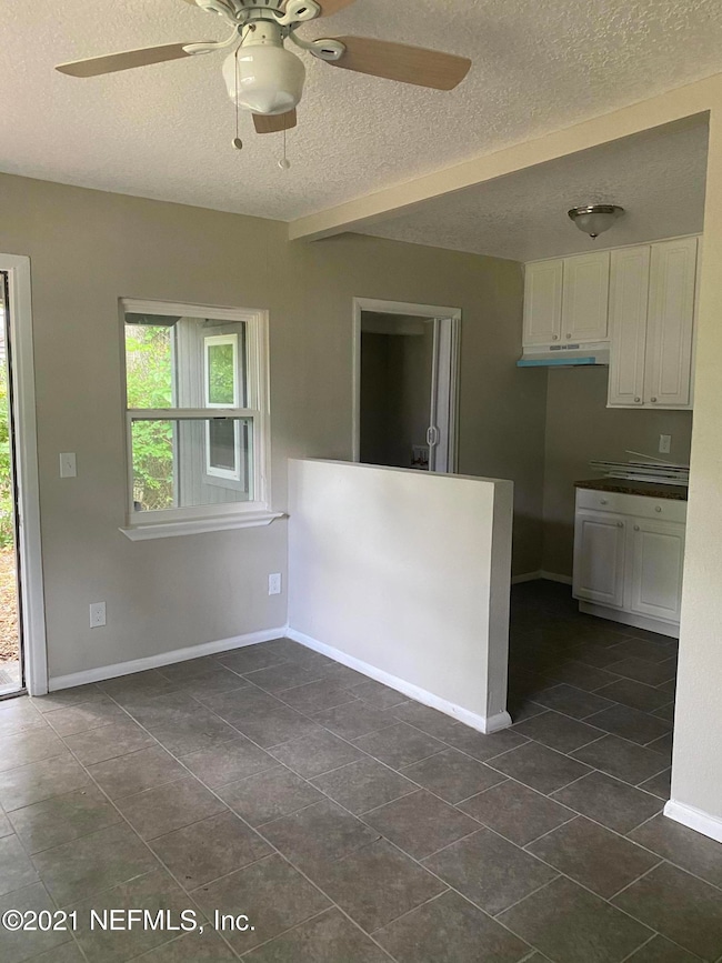 6330 Fabian Dr, Jacksonville, FL 32210 - photo 3