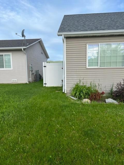 Fenced side yard