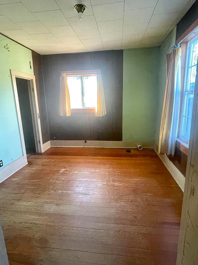 707 N 4th St W, Chewelah, WA 99109 - photo 4