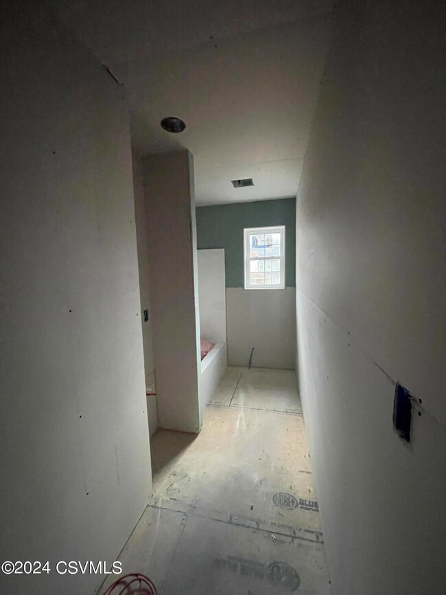 605 E 3rd St, Nescopeck, PA 18635 - photo 5