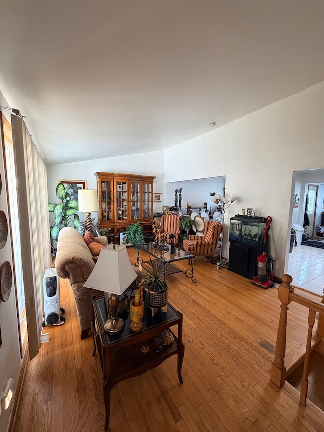 9013 Oriole Ave, Morton Grove, IL 60053 - photo 4