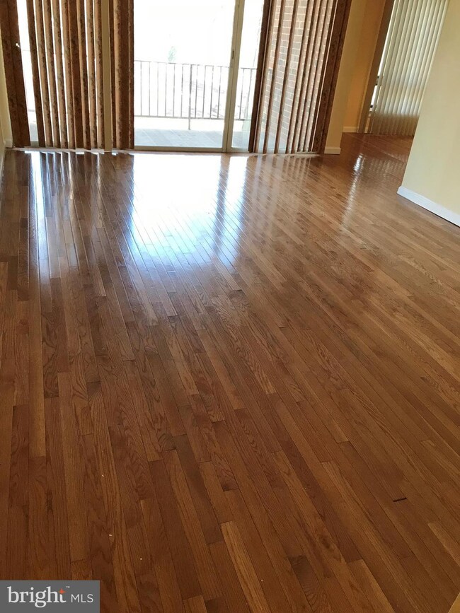 8425 Greenbelt Rd unit 102, Greenbelt, MD 20770 - photo 5