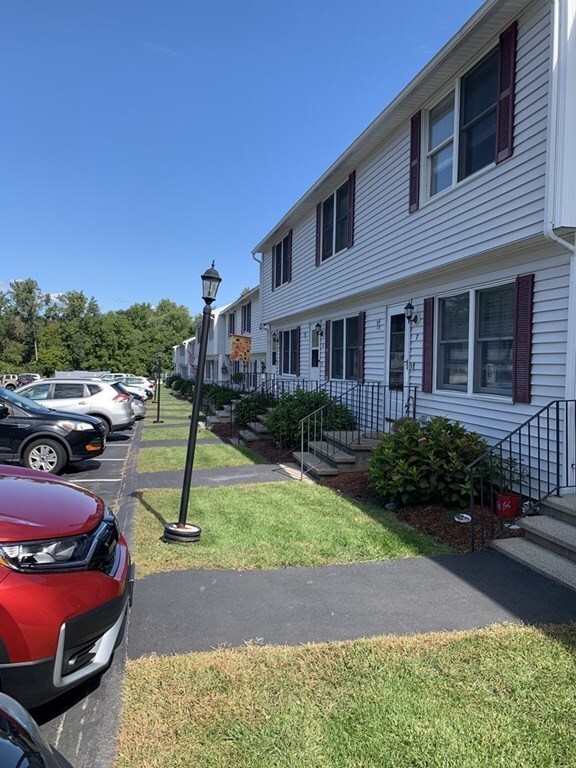 91 Donohue Rd unit 5, Dracut, MA 01826 - photo 7