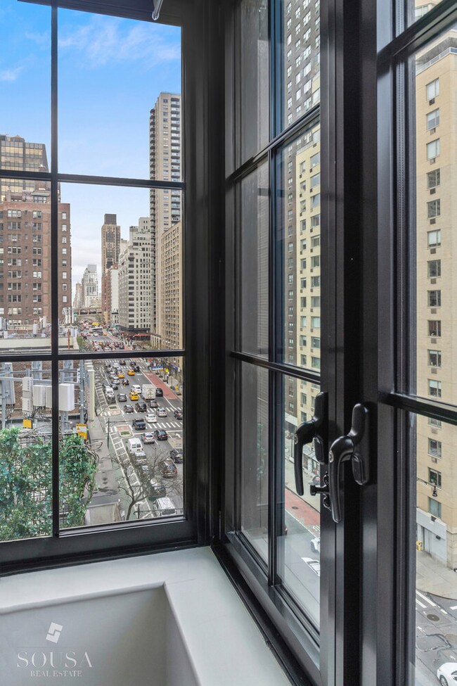 The Sutton unit 7-K, New York, NY 10022 - photo 7