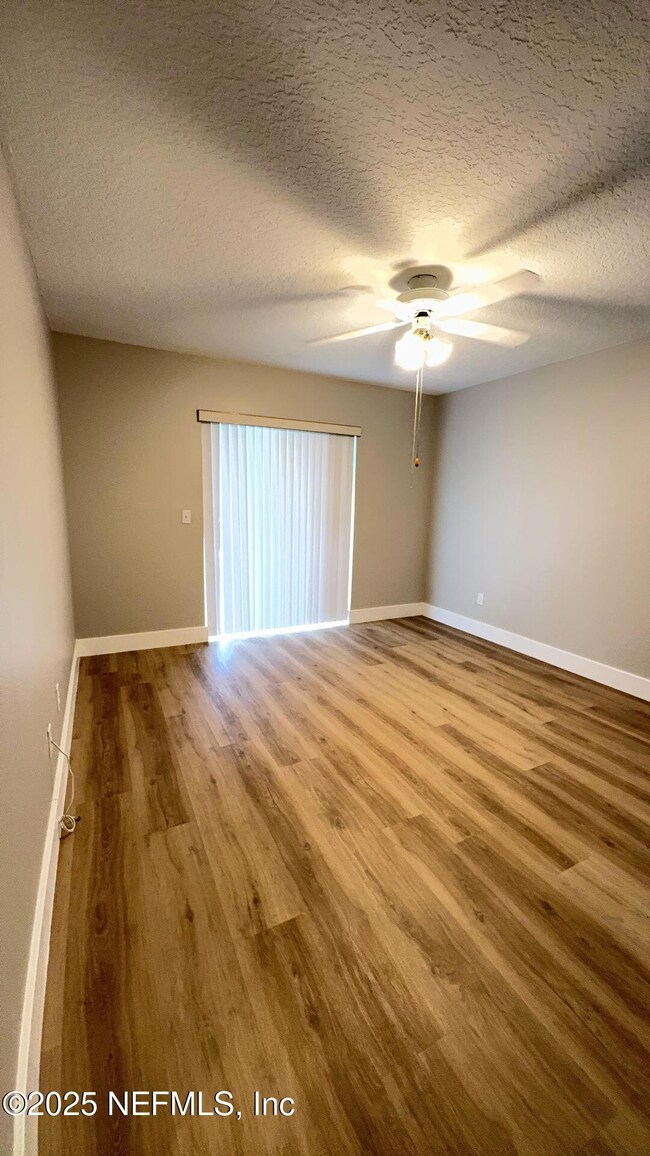 48 Firethorn Ln, Palm Coast, FL 32137 - photo 7