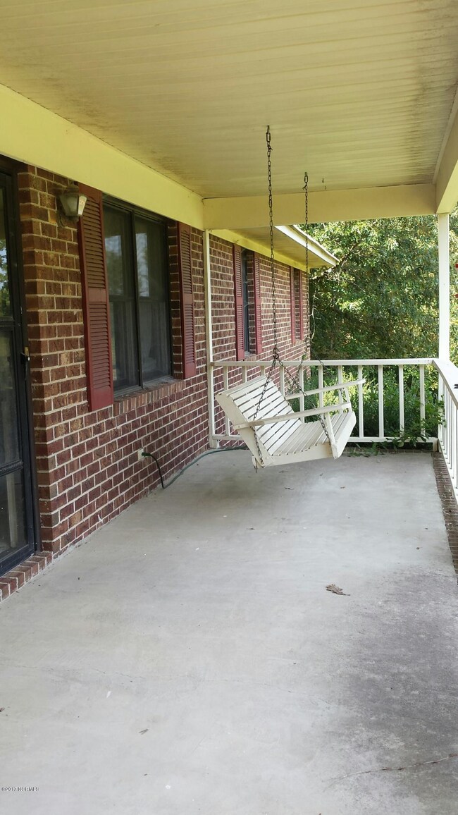 W front porch