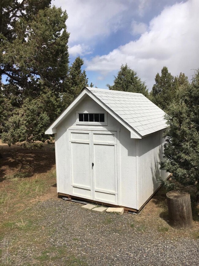 22920 Superior Ct, Bend, OR 97702 - photo 5