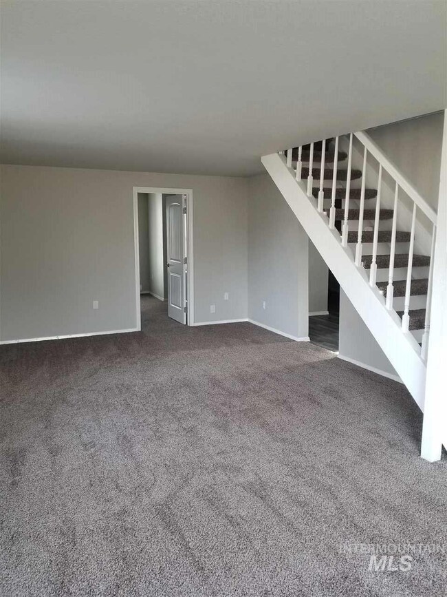 420 Garland St, Nampa, ID 83686 - photo 3