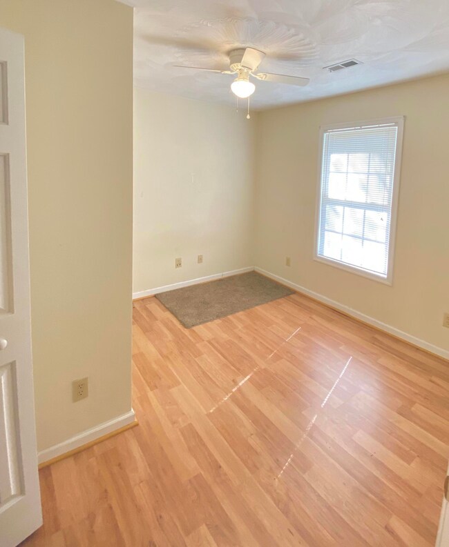 95B6B0AB-A63B-4FC3-95ED-5EEF659102C9