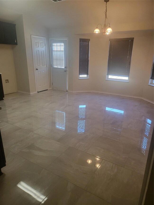 2313 Belmont Park Dr, Denton, TX 76210 - photo 2