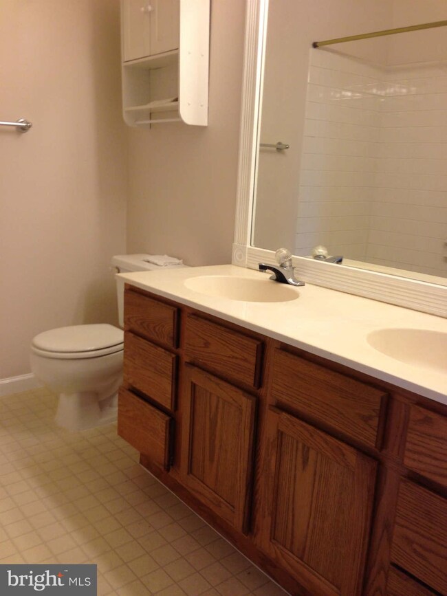 8206 Winstead Place unit 204, Manassas, VA 20109 - photo 7