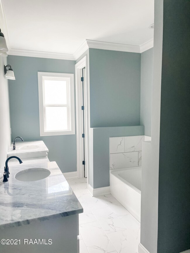 128 San Sebastian Dr, Youngsville, LA 70592 - photo 7