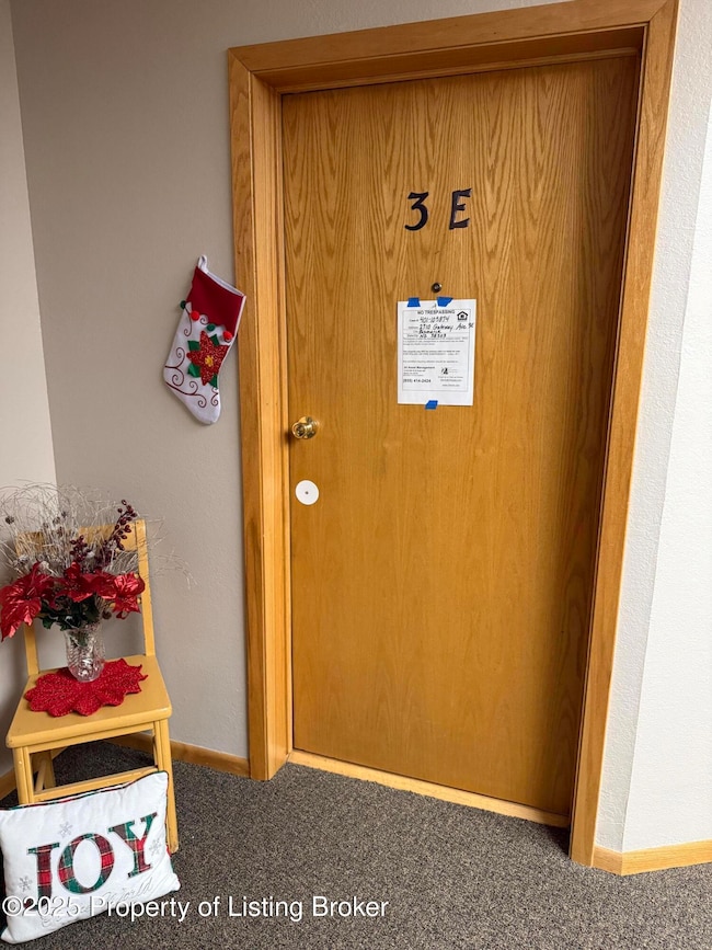 2710 Gateway Ave, Bismarck, ND 58503 - photo 3