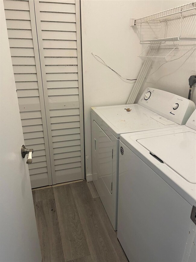 11366 SW 3rd St unit 11366, Pembroke Pines, FL 33025 - photo 4