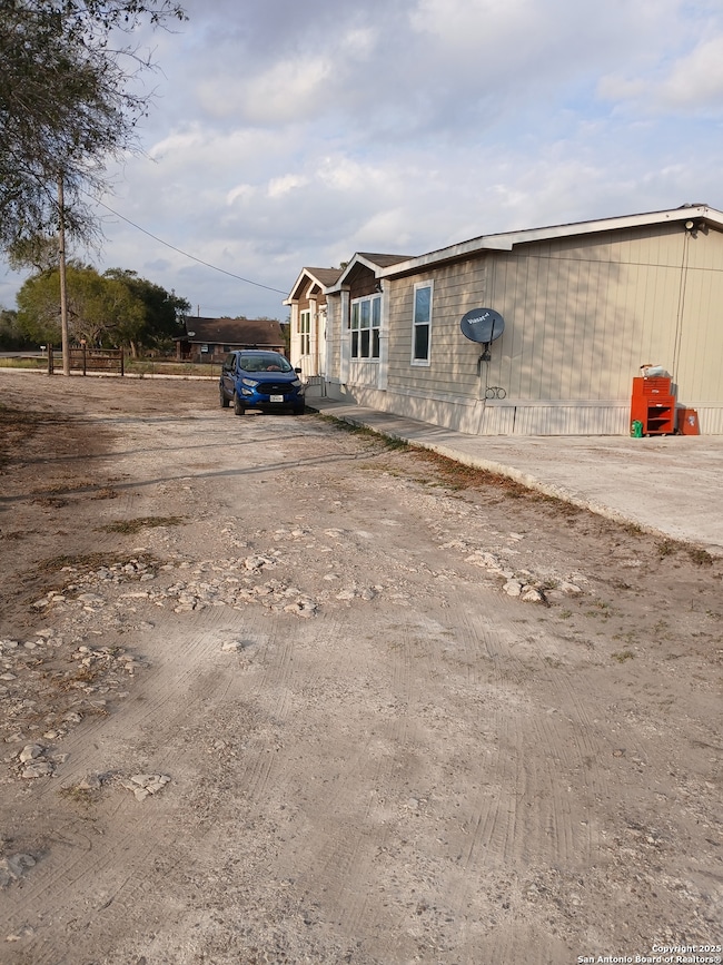 2161 Fm 888, Beeville, TX 78102 - photo 3