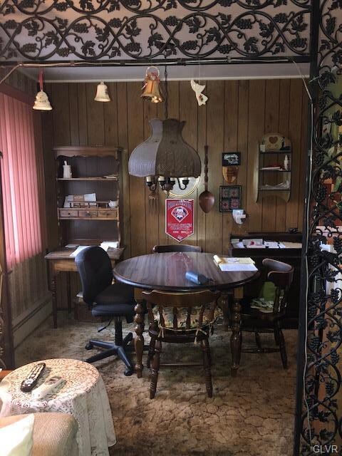 637 Dixon St, Allentown, PA 18103 - photo 3