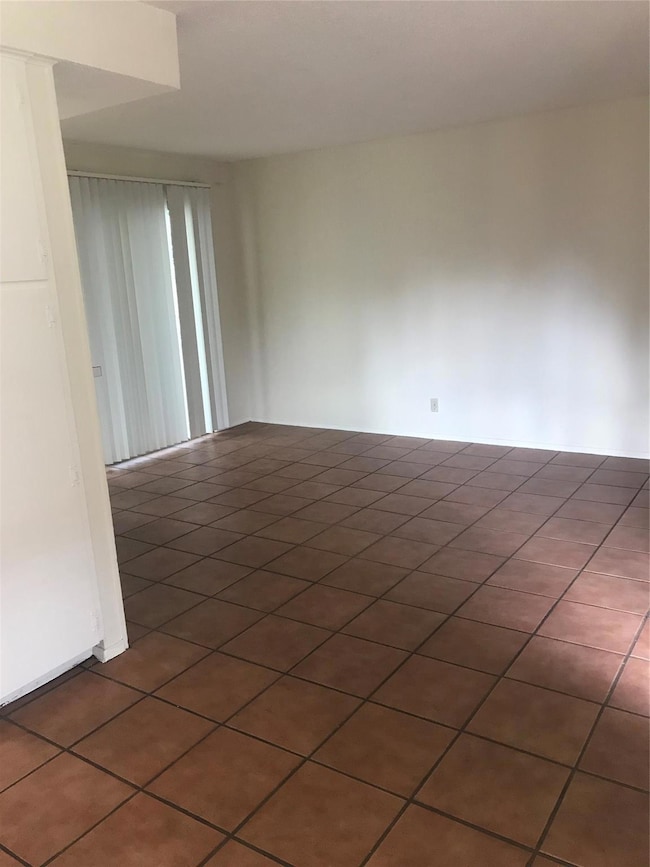 2610 Salado St unit 212, Austin, TX 78705 - photo 3