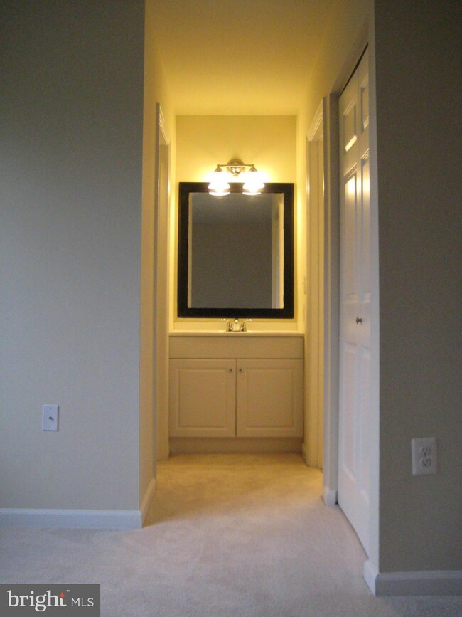 412 Shannon Ct, Frederick, MD 21701 - photo 3