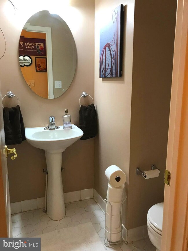 6073 Ticket Way, Woodbridge, VA 22193 - photo 6