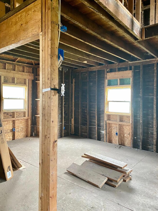 4 S Westfield Ave, La Porte, IN 46350 - photo 3