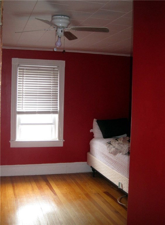 138 Bay View Ave, Bristol, RI 02809 - photo 3