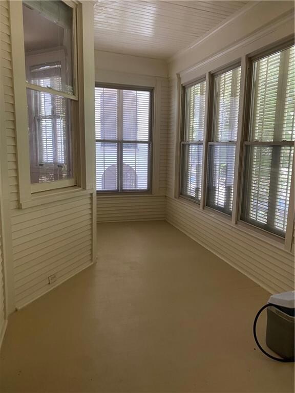 ENCLOSED FRONT PORCH