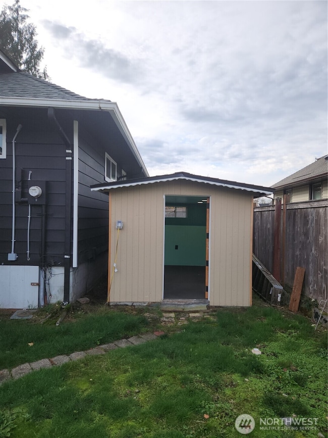 403 Louviers Ave, Dupont, WA 98327 - photo 6