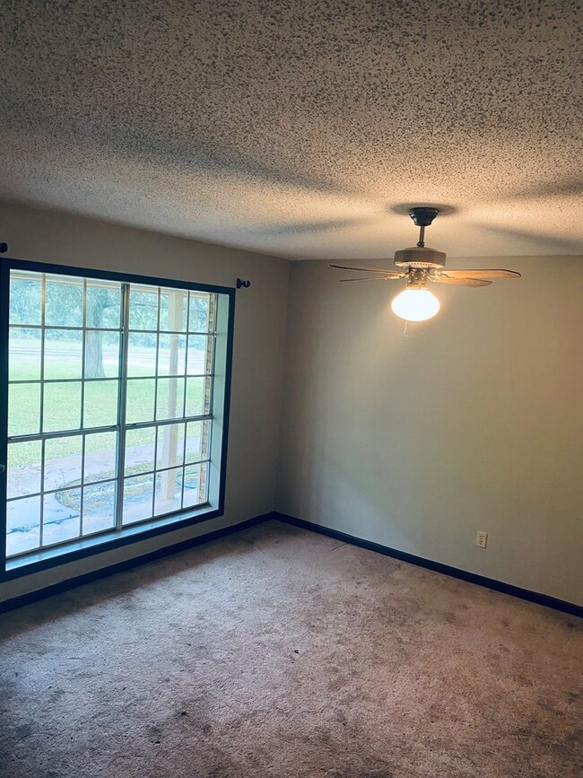 1402 S Farm To Market 706, Lufkin, TX 75904 - photo 2