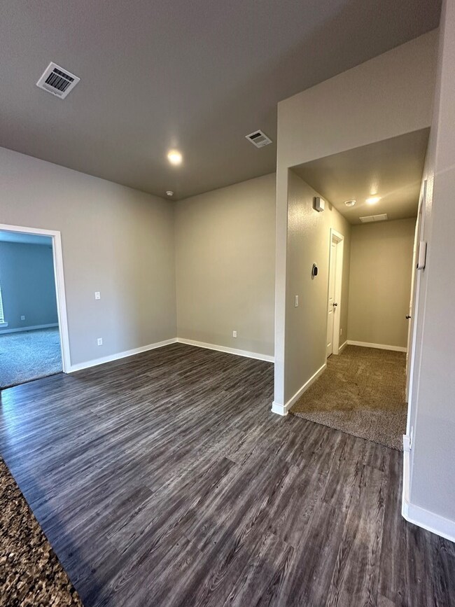 1313 Red Cliff Ave, Odessa, TX 79765 - photo 5