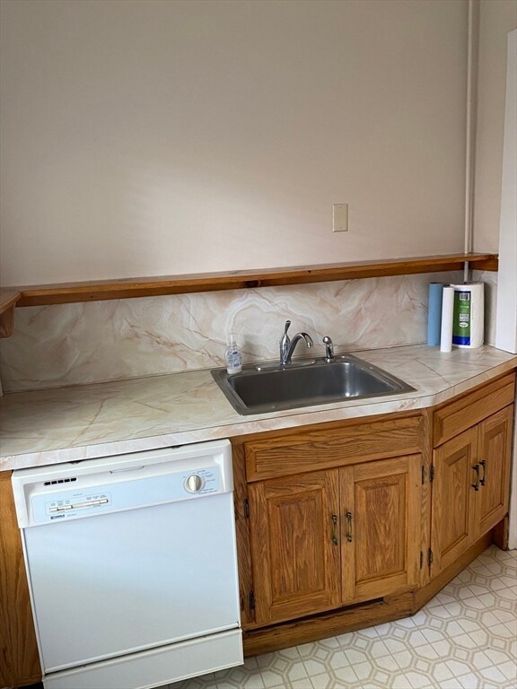 19 Hampshire St unit 1, Danvers, MA 01923 - photo 5