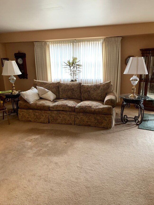 1551 Suffolk Ave, Westchester, IL 60154 - photo 6