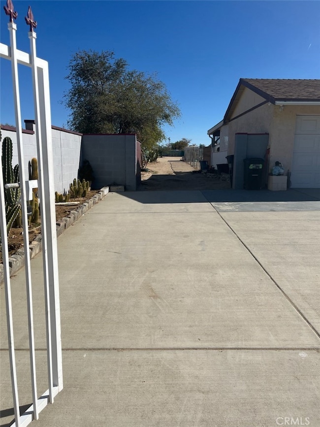 40648 Fieldspring St, Lancaster, CA 93535 - photo 5