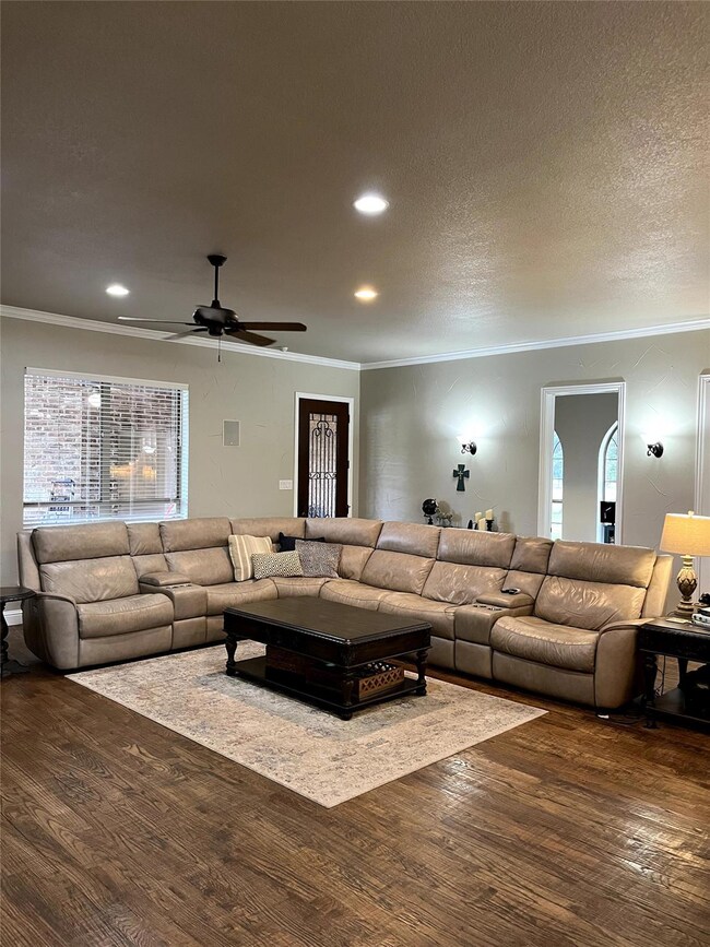 496 Hilltop Dr, Decatur, TX 76234 - photo 7