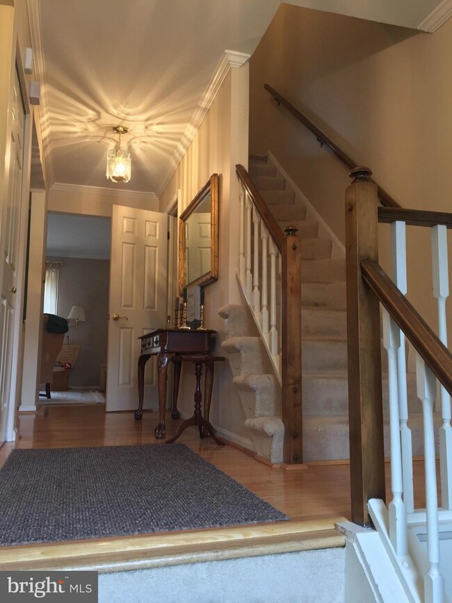 14 Tullycross Ct, Lutherville Timonium, MD 21093 - photo 2