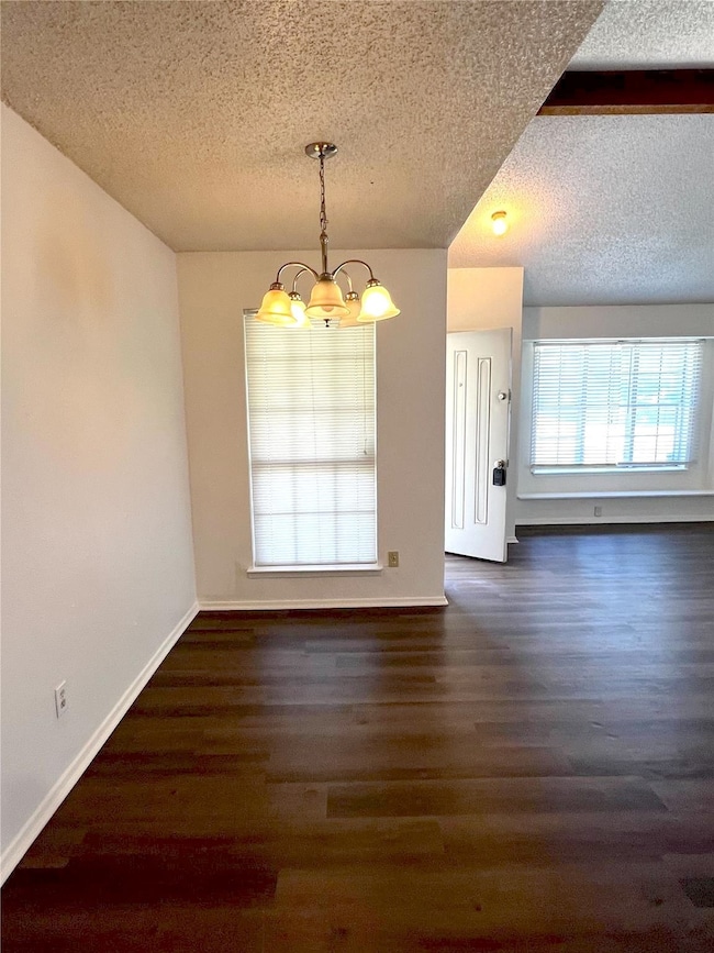 7045 Crosstimbers Ln, North Richland Hills, TX 76182 - photo 5