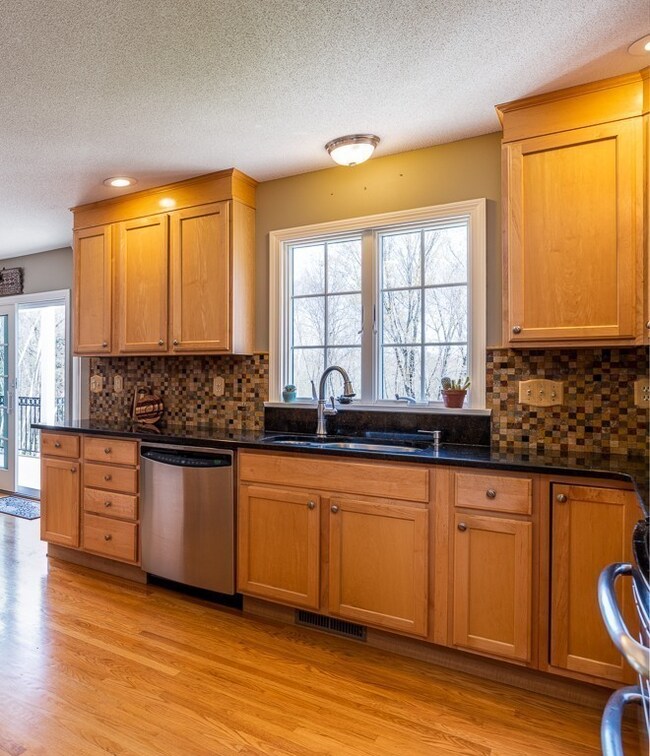 9 Deerfield Dr, Wilbraham, MA 01095 - photo 6