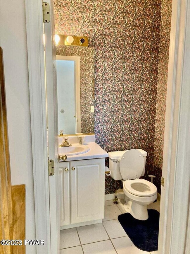 369 Spring Hollow Rd, Hawley, PA 18428 - photo 7