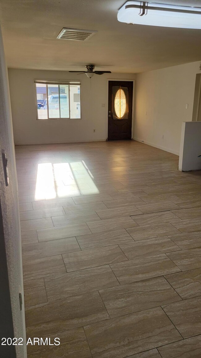 1615 N 56th Ln, Phoenix, AZ 85035 - photo 7