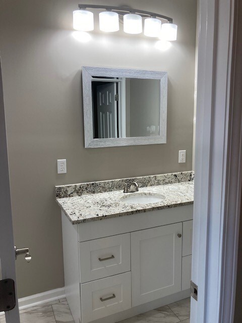 210 W Jackson St, Iva, SC 29655 - photo 6