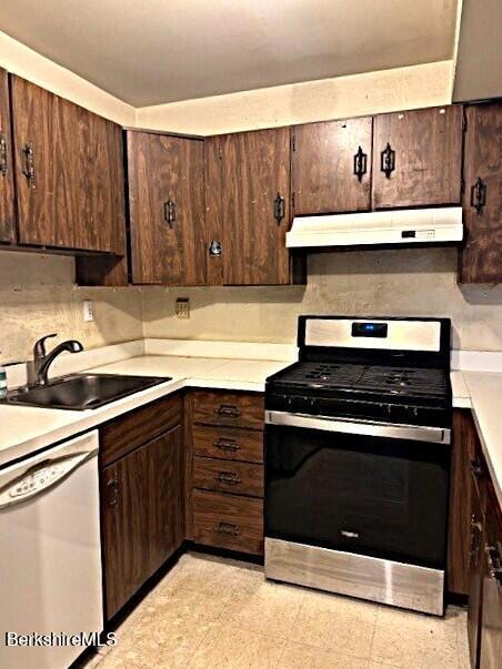 2 Rolling Hills unit bldg2-4, Lenox, MA 01240 - photo 6