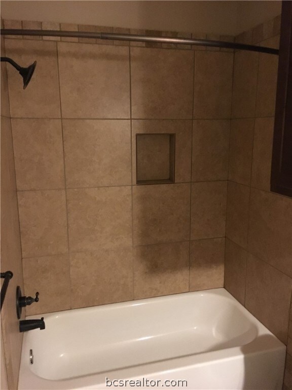 1018 Foster Ave unit A, College Station, TX 77840 - photo 4