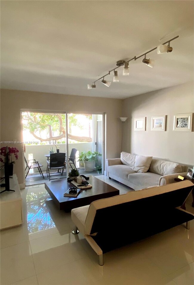 300 Galen Dr unit 205, Key Biscayne, FL 33149 - photo 5