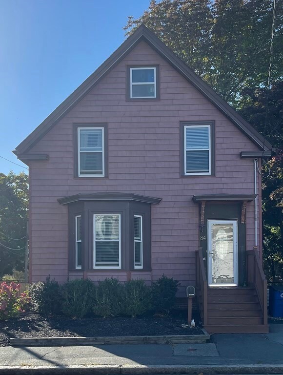 84 Pine St, Swampscott, MA 01907 - photo 2