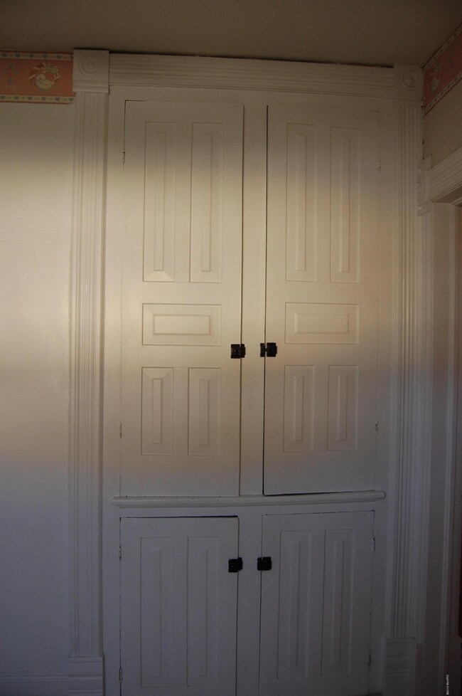 cabinets in Kitchen