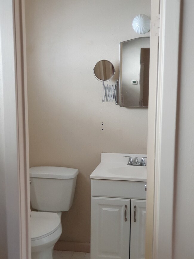 907 Heights Blvd unit 5, Houston, TX 77008 - photo 4