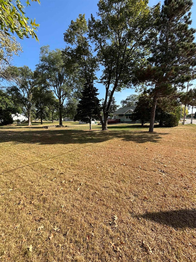 871 E Cranston Rd, Beloit, WI 53511 - photo 3