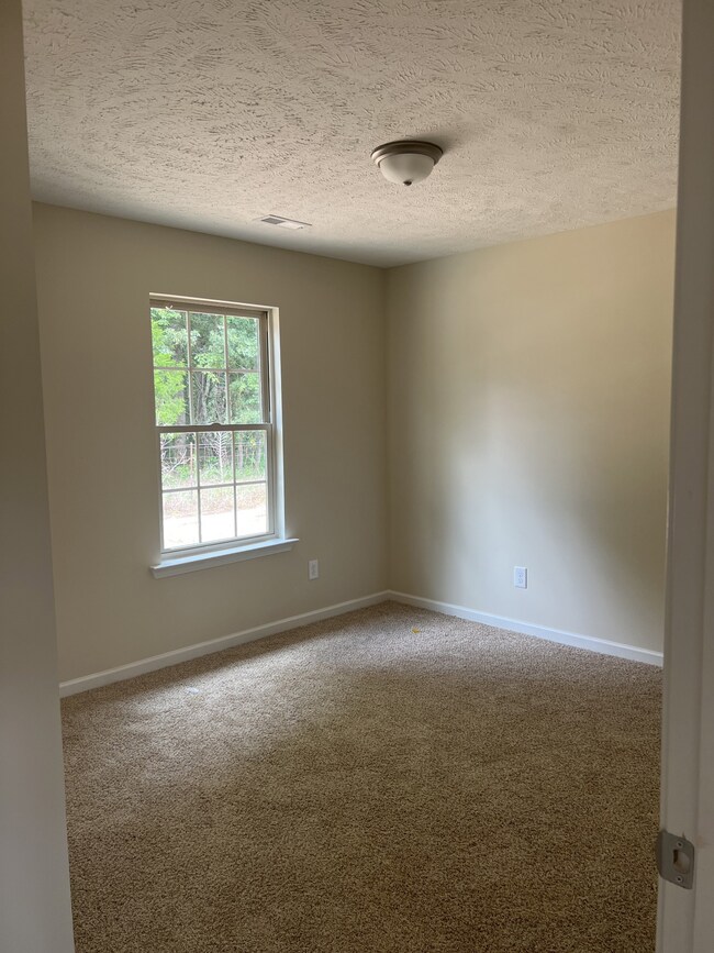 263 Timber Cir, Manchester, TN 37355 - photo 6